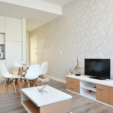 Hello Graca Modern